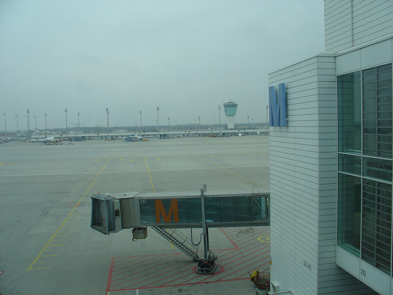 Munich Airport - It was bloody cold&hellip;