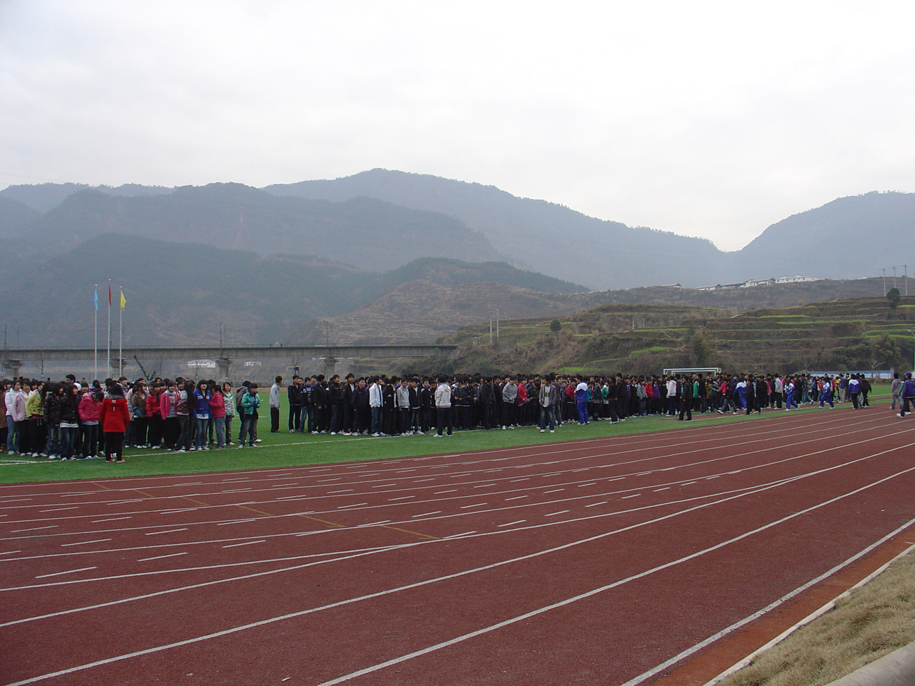 The students get ready for running