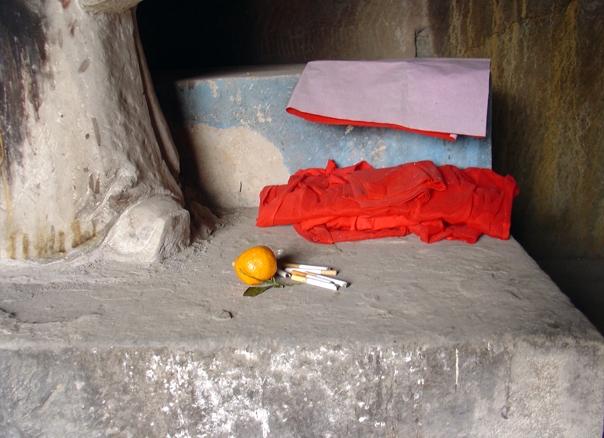 Offerings for the statue