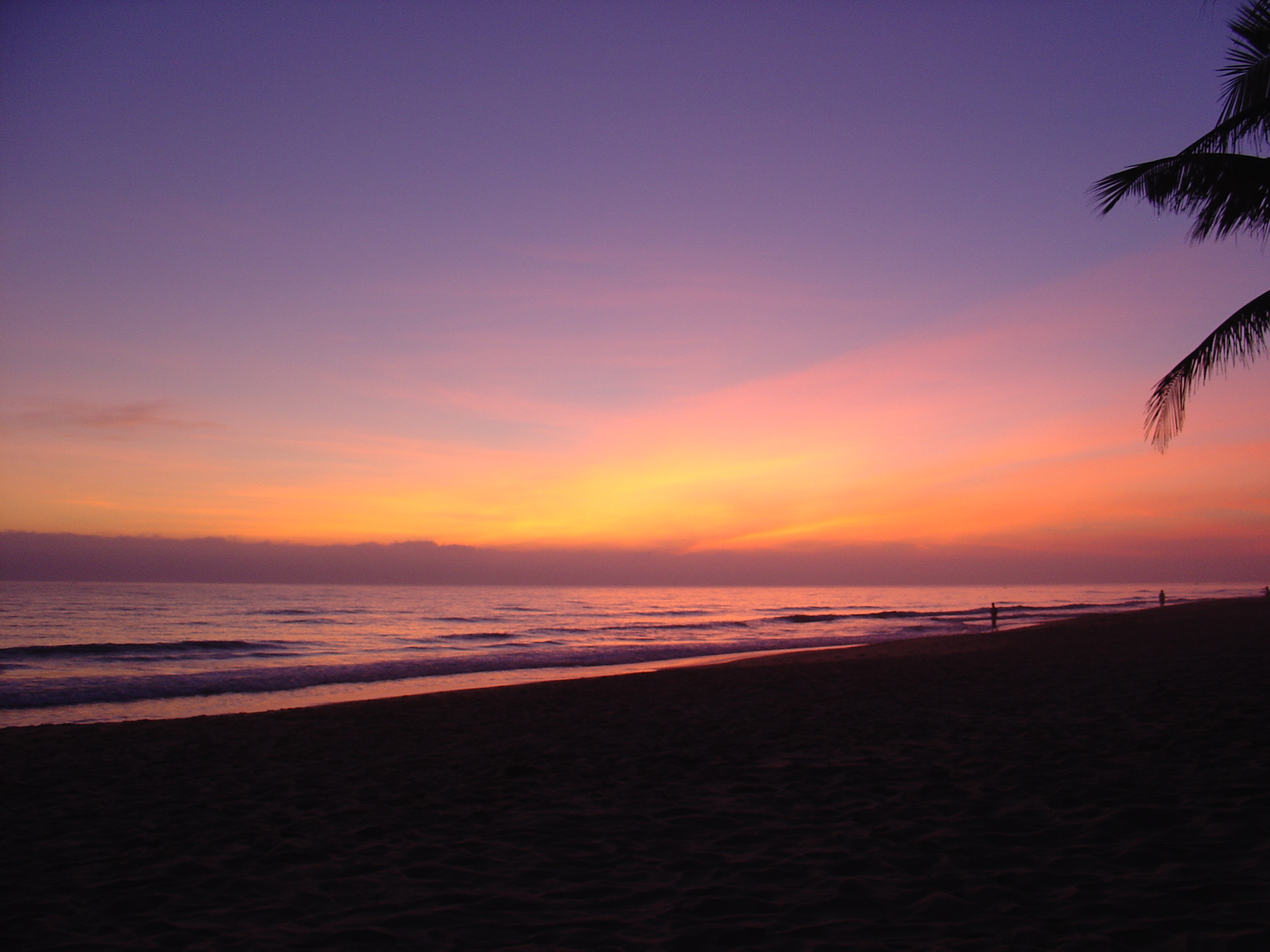 Sunrise at Hoi An beach.