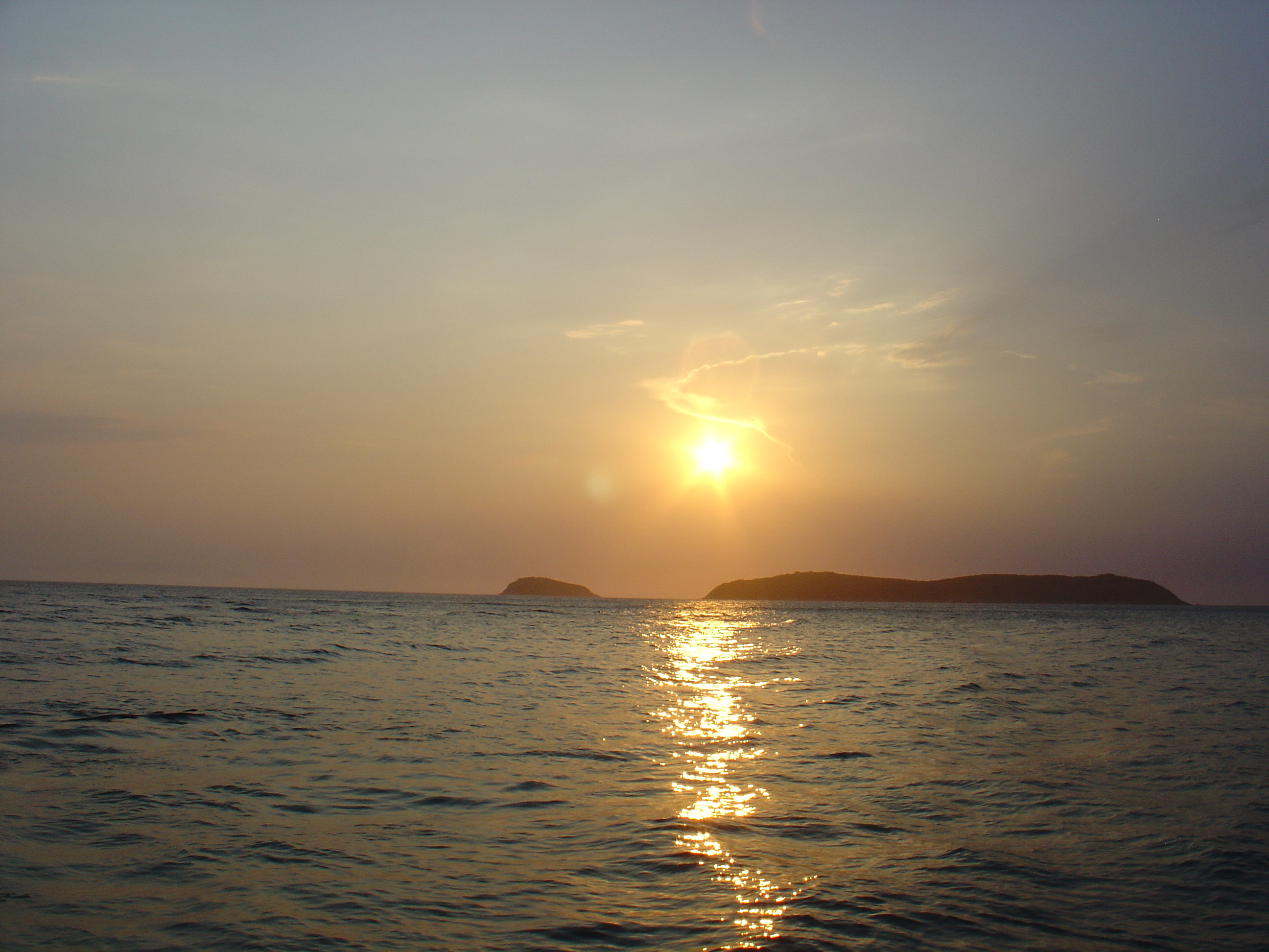 Sun set at the beach of Bai Lang (15.9429,108.51192)