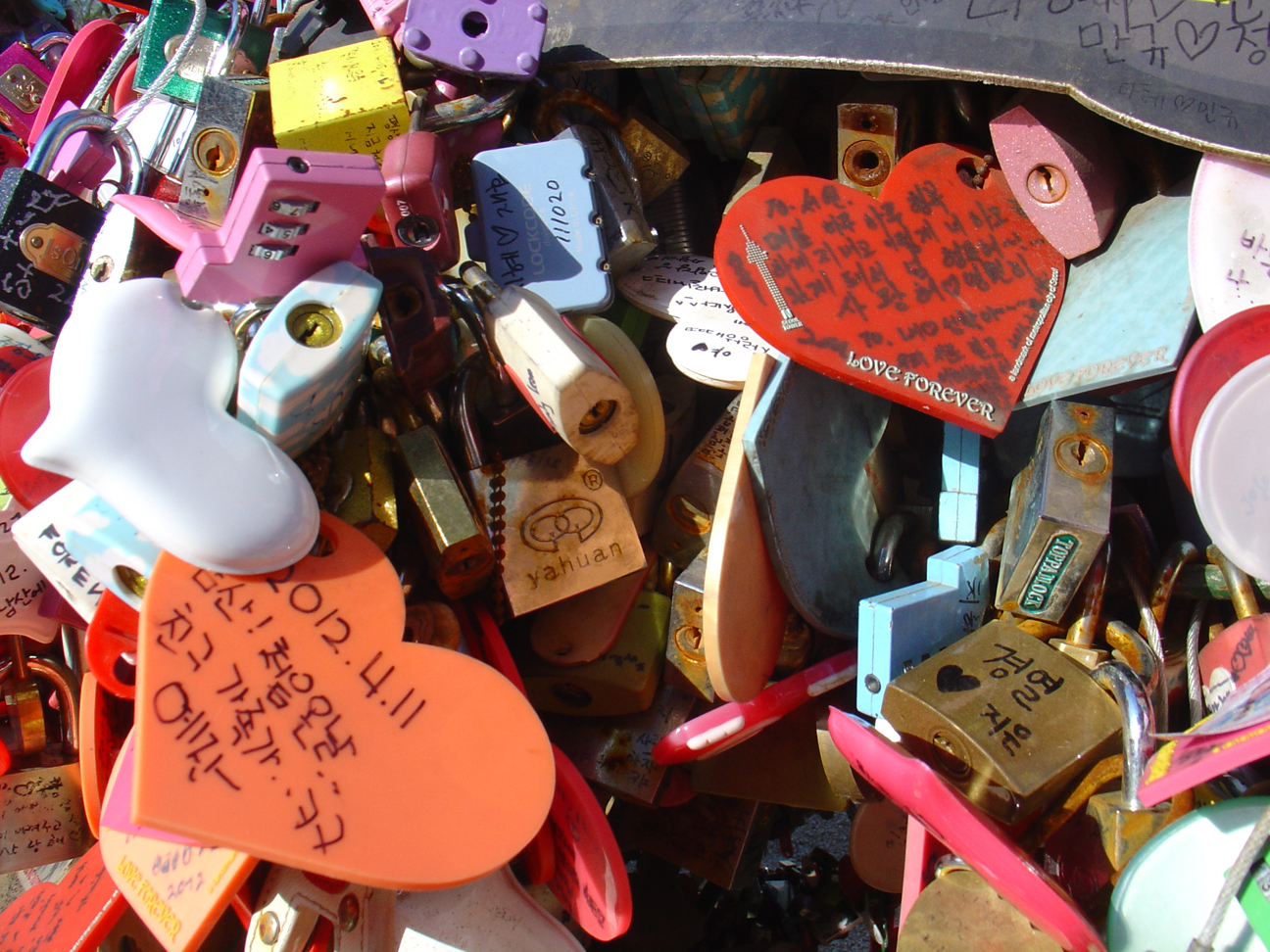 A close up from the locks.