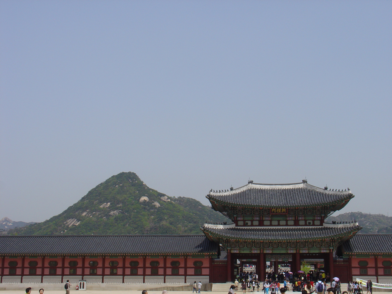 Kyeongbok Palace main entrance.