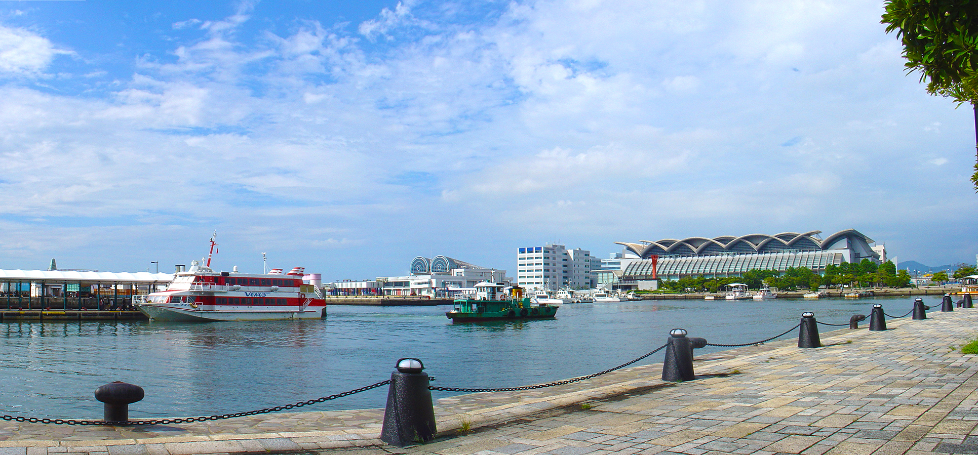 The port of Fukuoaka.