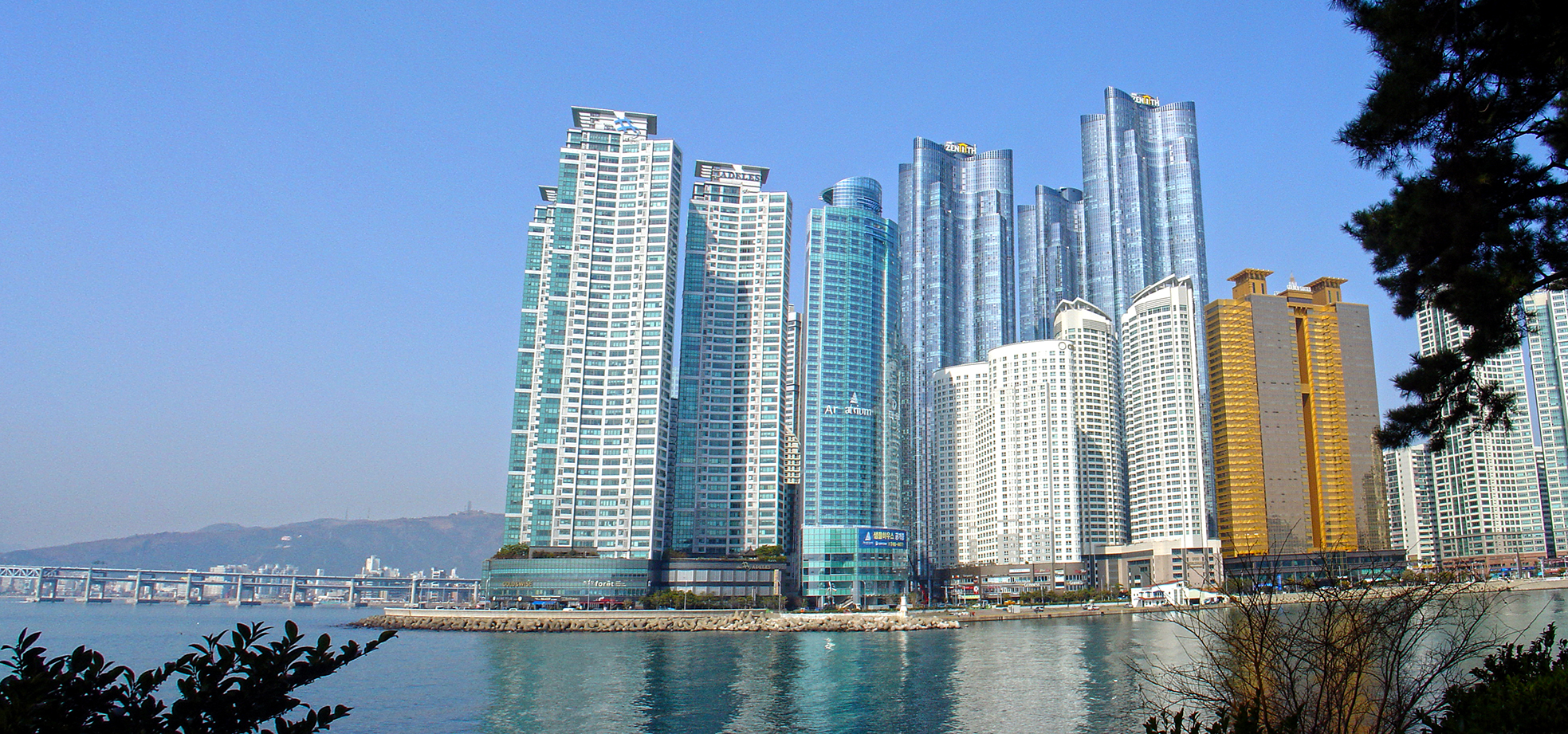 Busan (부산) - Skyscrapers at the sea